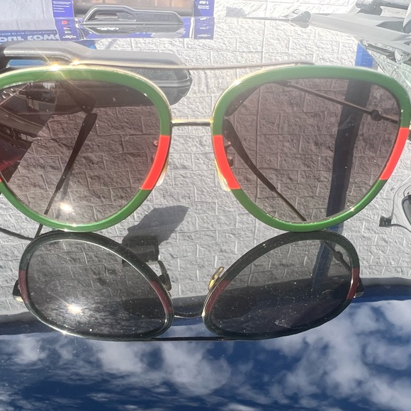 Gucci sunglasses - Picture 2 of 4